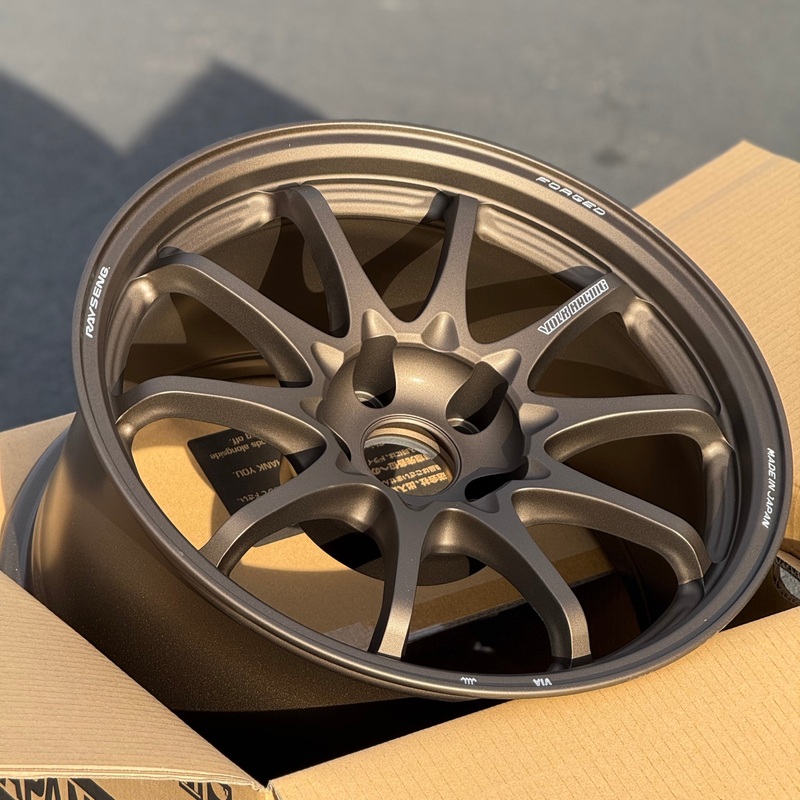 Volk Racing CE28N-Plus 17×9 +22 5×114.3 Blast Bronze (SET)