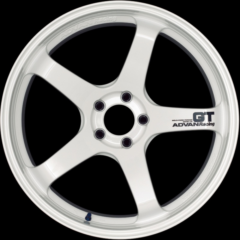 Advan GT 18×9.5 +29 5-114.3 Racing White Wheel