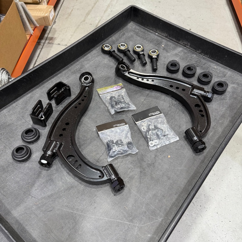 [GARAGE SALE] – GKTech – CNC MACHINED 4130 CHROMOLY SUPER LOCK LOWER CONTROL ARMS (LCABUNDLE)
