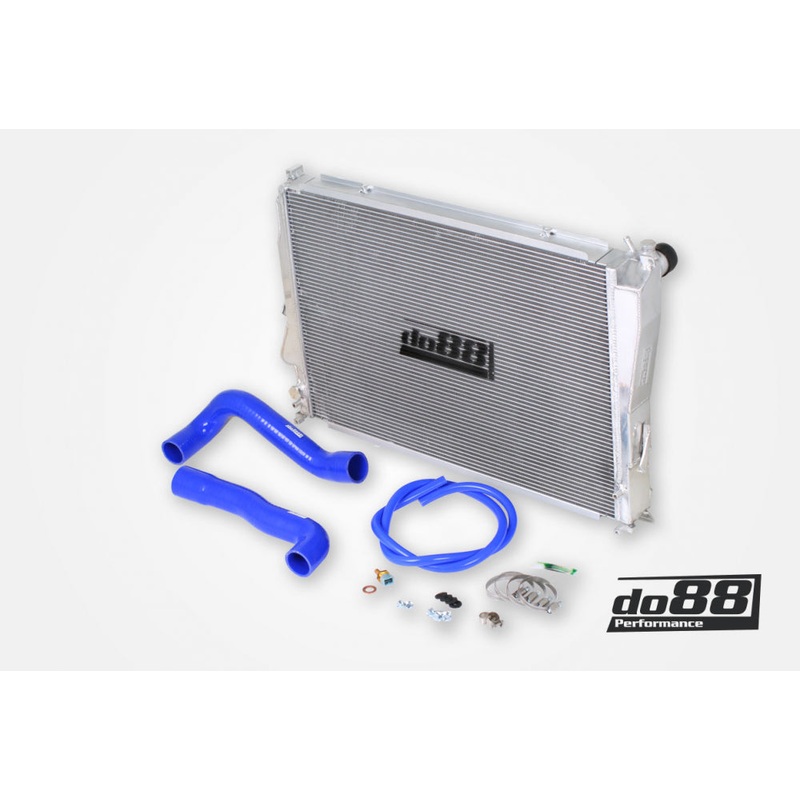 BMW M3 E46 Radiator Aluminum, Blue hose