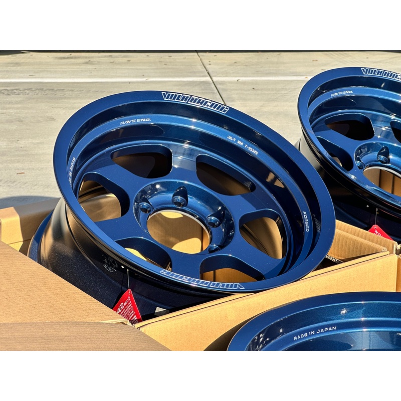 Volk Racing TE37XT M-Spec 17×8.5 -10 6×139.7 Mag Blue (SET)